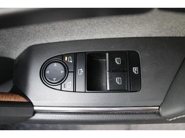 MX-30ロータリーEV ナチュラルモノトーン 8.8インチマツダコネクトナビ/BOSEサウンド/全周囲カメラ/レーダークルーズコントロール/ハーフレザーシート/メモリー付きパワーシート/LEDヘッドライト/純正18インチAW/ETC/(65枚目)