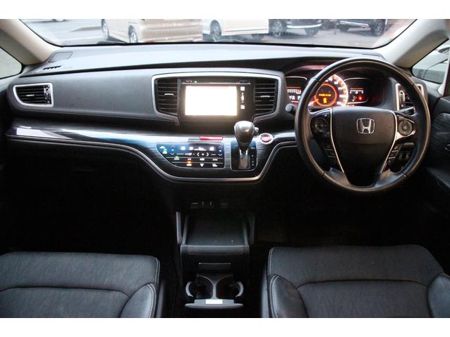 オデッセイ アブソルート・ＥＸ　７人乗／禁煙車／マルチビューカメラ／障害物センサー／両側パワースライド／ブラインドスポットモニター／オートクルーズ／オットマン／純正ナビ／Ｂｌｕｅｔｏｏｔｈ接続／ＵＳＢ接続／社外１９インチＡＷ／ＥＴＣ（6枚目）