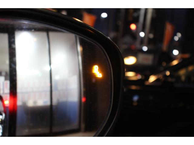 オデッセイ アブソルート・ＥＸ　７人乗／禁煙車／マルチビューカメラ／障害物センサー／両側パワースライド／ブラインドスポットモニター／オートクルーズ／オットマン／純正ナビ／Ｂｌｕｅｔｏｏｔｈ接続／ＵＳＢ接続／社外１９インチＡＷ／ＥＴＣ（15枚目）