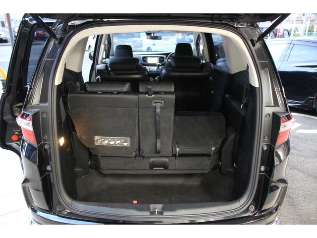 オデッセイ アブソルート・ＥＸ　７人乗／禁煙車／マルチビューカメラ／障害物センサー／両側パワースライド／ブラインドスポットモニター／オートクルーズ／オットマン／純正ナビ／Ｂｌｕｅｔｏｏｔｈ接続／ＵＳＢ接続／社外１９インチＡＷ／ＥＴＣ（56枚目）
