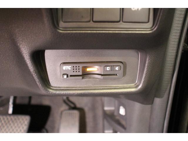 オデッセイ アブソルート・ＥＸ　７人乗／禁煙車／マルチビューカメラ／障害物センサー／両側パワースライド／ブラインドスポットモニター／オートクルーズ／オットマン／純正ナビ／Ｂｌｕｅｔｏｏｔｈ接続／ＵＳＢ接続／社外１９インチＡＷ／ＥＴＣ（68枚目）