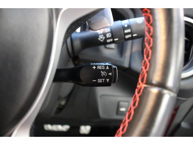 ８６ ＧＴリミテッド　後期型／禁煙／アルカンターラハーフレザーシート／リアウィング／ピュアレッド／ＭＴモード／ＬＥＤライト／フロント＆リアフォグ／シートヒーター／社外ナビ／バックカメラ／フルセグ／Ｂｌｕｅｔｏｏｔｈ／ＥＴＣ（16枚目）