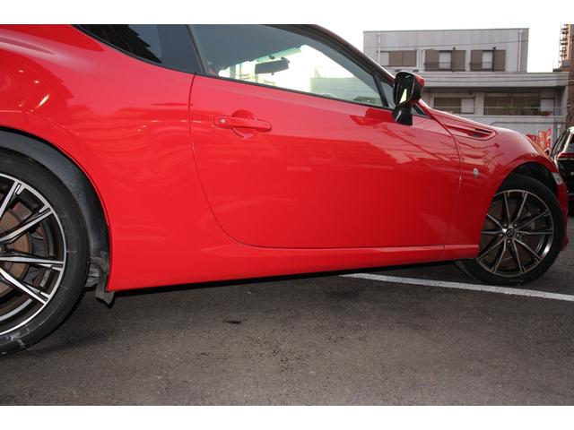 ８６ ＧＴリミテッド　後期型／禁煙／アルカンターラハーフレザーシート／リアウィング／ピュアレッド／ＭＴモード／ＬＥＤライト／フロント＆リアフォグ／シートヒーター／社外ナビ／バックカメラ／フルセグ／Ｂｌｕｅｔｏｏｔｈ／ＥＴＣ（27枚目）