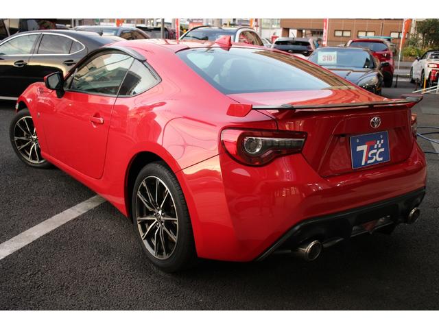 ８６ ＧＴリミテッド　後期型／禁煙／アルカンターラハーフレザーシート／リアウィング／ピュアレッド／ＭＴモード／ＬＥＤライト／フロント＆リアフォグ／シートヒーター／社外ナビ／バックカメラ／フルセグ／Ｂｌｕｅｔｏｏｔｈ／ＥＴＣ（28枚目）