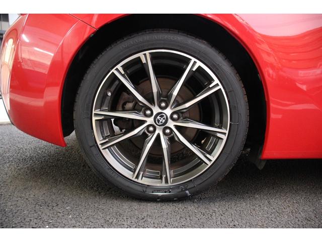 ８６ ＧＴリミテッド　後期型／禁煙／アルカンターラハーフレザーシート／リアウィング／ピュアレッド／ＭＴモード／ＬＥＤライト／フロント＆リアフォグ／シートヒーター／社外ナビ／バックカメラ／フルセグ／Ｂｌｕｅｔｏｏｔｈ／ＥＴＣ（32枚目）