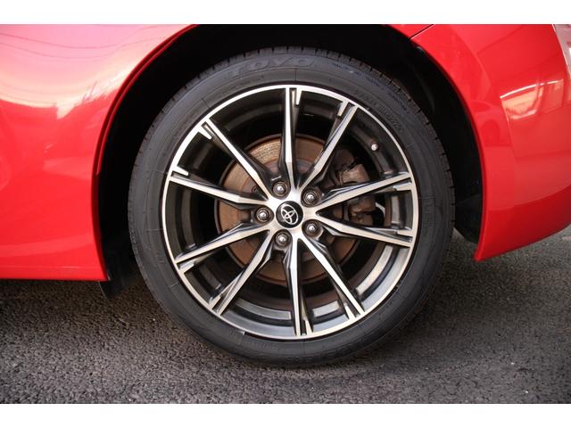 ８６ ＧＴリミテッド　後期型／禁煙／アルカンターラハーフレザーシート／リアウィング／ピュアレッド／ＭＴモード／ＬＥＤライト／フロント＆リアフォグ／シートヒーター／社外ナビ／バックカメラ／フルセグ／Ｂｌｕｅｔｏｏｔｈ／ＥＴＣ（33枚目）