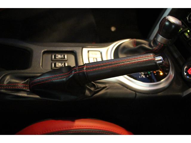 ８６ ＧＴリミテッド　後期型／禁煙／アルカンターラハーフレザーシート／リアウィング／ピュアレッド／ＭＴモード／ＬＥＤライト／フロント＆リアフォグ／シートヒーター／社外ナビ／バックカメラ／フルセグ／Ｂｌｕｅｔｏｏｔｈ／ＥＴＣ（66枚目）