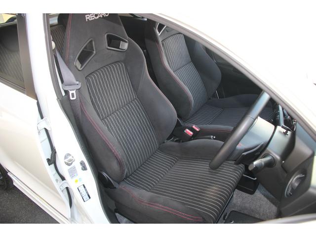 アルトワークス ベースグレード　１オーナー／禁煙車／純正レカロシート／純正レッドキャリパー／純正１５インチＡＷ／障害物センサー／衝突軽減ブレーキ／踏み間違い防止／レーンキープ／オートマチックハイビーム／社外ナビ／バックカメラ／ＥＴＣ（8枚目）