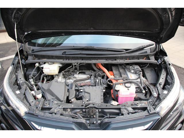 ヴォクシー ハイブリッドZS 煌II 後期型/TRDエアロ/7人乗り/ALPINE9インチSDナビ/両側パワースライド/衝突軽減ブレーキ/禁煙車/オートマチックハイビーム/クリアランスソナー/クルーズコントロール/シートヒーター/(15枚目)