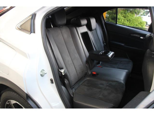 エクリプスクロスＰＨＥＶ Ｐ　禁煙／充電ケーブル有り／マルチアラウンドビューモニター／ヘッドアップディスプレイ／ブラインドスポットモニター／４ＷＤ／ステアリングヒーター／ｅ－アシスト／レーダークルーズコントロール／純正ナビ／ＥＴＣ（10枚目）