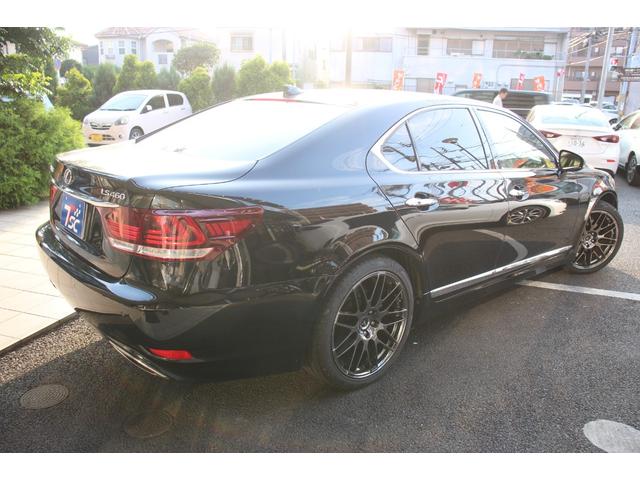 大きな傷、凹みも無く綺麗な状態ですよ！沢山の写真が御座いますので最後までじっくりとご覧下さい。ご不明点やご来店のお際は是非お電話でご連絡下さい！