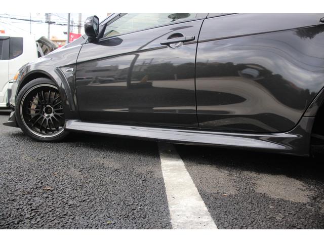 ランサー ＧＳＲエボリューションＸ　後期型／ワンオーナー／社外エアロ／ＶＯＬＴＥＸリアスポイラー／ＢＬＩＴＺインテークパイプ・サクションキット／Ｄｅｆｉスポーツディスプレイ／レカロシート／過去記録簿有Ｒ４，５，６年ディーラー記録簿（19枚目）