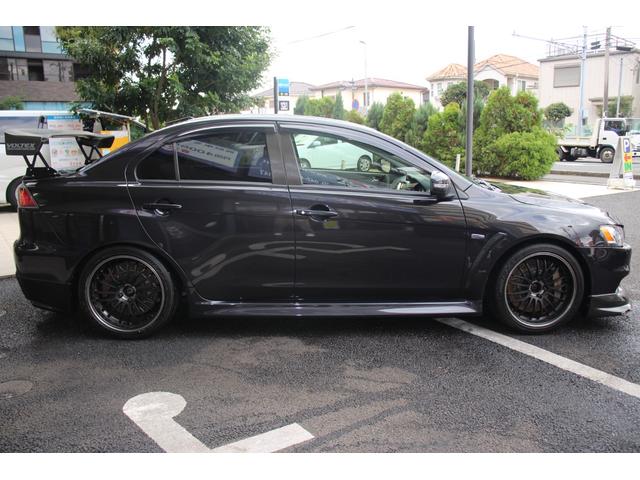 ランサー ＧＳＲエボリューションＸ　後期型／ワンオーナー／社外エアロ／ＶＯＬＴＥＸリアスポイラー／ＢＬＩＴＺインテークパイプ・サクションキット／Ｄｅｆｉスポーツディスプレイ／レカロシート／過去記録簿有Ｒ４，５，６年ディーラー記録簿（20枚目）