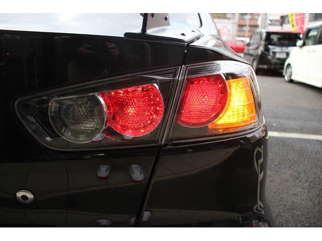 ランサー ＧＳＲエボリューションＸ　後期型／ワンオーナー／社外エアロ／ＶＯＬＴＥＸリアスポイラー／ＢＬＩＴＺインテークパイプ・サクションキット／Ｄｅｆｉスポーツディスプレイ／レカロシート／過去記録簿有Ｒ４，５，６年ディーラー記録簿（30枚目）