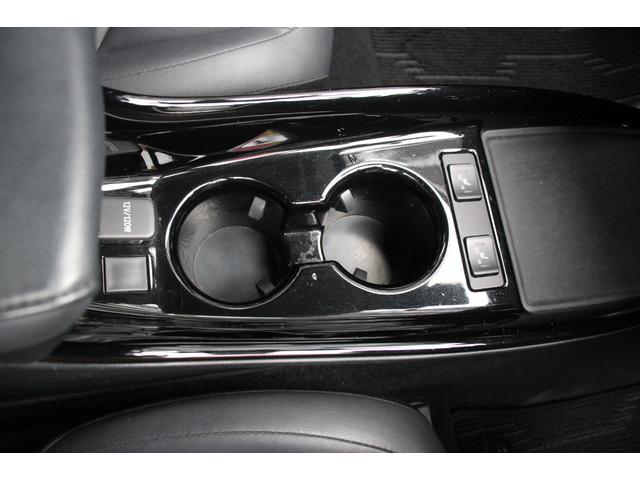 プリウス Ａツーリングセレクション　ＩＣＯＮＩＣモデリスタエアロ／モデリスタ１７インチＡＷ／セーフティセンス／ナビレディセット／アダプティブクルーズコントロール／レザーシート／パワーシート／シートヒーター／ブラインドスポットモニター（26枚目）