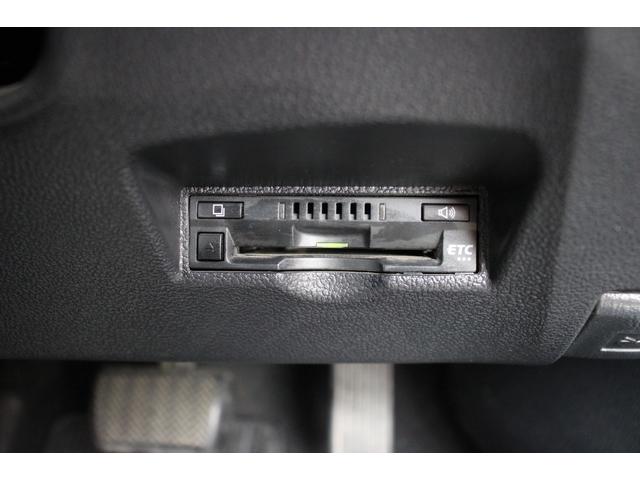 プリウス Ａツーリングセレクション　ＩＣＯＮＩＣモデリスタエアロ／モデリスタ１７インチＡＷ／セーフティセンス／ナビレディセット／アダプティブクルーズコントロール／レザーシート／パワーシート／シートヒーター／ブラインドスポットモニター（32枚目）