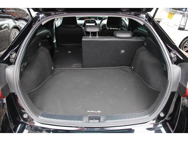 プリウス Ａツーリングセレクション　ＩＣＯＮＩＣモデリスタエアロ／モデリスタ１７インチＡＷ／セーフティセンス／ナビレディセット／アダプティブクルーズコントロール／レザーシート／パワーシート／シートヒーター／ブラインドスポットモニター（47枚目）