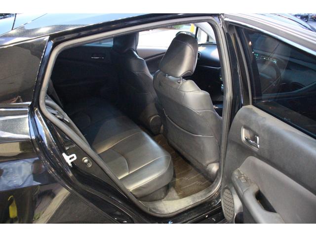 プリウス Ａツーリングセレクション　ＩＣＯＮＩＣモデリスタエアロ／モデリスタ１７インチＡＷ／セーフティセンス／ナビレディセット／アダプティブクルーズコントロール／レザーシート／パワーシート／シートヒーター／ブラインドスポットモニター（68枚目）