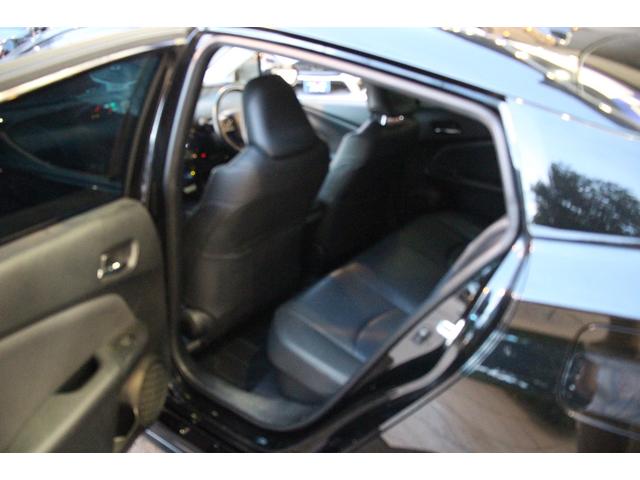 プリウス Ａツーリングセレクション　ＩＣＯＮＩＣモデリスタエアロ／モデリスタ１７インチＡＷ／セーフティセンス／ナビレディセット／アダプティブクルーズコントロール／レザーシート／パワーシート／シートヒーター／ブラインドスポットモニター（70枚目）