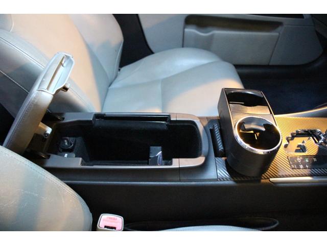 ＩＳ ＩＳ２５０　バージョンＬ　スピンドルグリル／マークレビンソン／メモリー付きパワーシート／レザーシート／クルーズコントロール／社外ＬＥＤヘッドライト／シートベンチレーション／社外１８インチＡＷ／純正ナビ／バックカメラ／ＥＴＣ（64枚目）