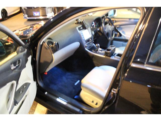 ＩＳ ＩＳ２５０　バージョンＬ　スピンドルグリル／マークレビンソン／メモリー付きパワーシート／レザーシート／クルーズコントロール／社外ＬＥＤヘッドライト／シートベンチレーション／社外１８インチＡＷ／純正ナビ／バックカメラ／ＥＴＣ（74枚目）