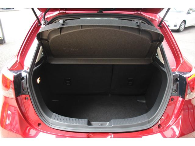 デミオ ＸＤツーリング　６ＭＴ／禁煙車／ターボ車／衝突軽減ブレーキ／ヘッドアップディスプレイ／オートクルーズコントロール／純正ＳＤナビ／バックカメラ／ＣＤ＆ＤＶＤ再生／ＵＳＢ接続／Ｂｌｕｅｔｏｏｔｈ接続／フルセグ視聴／ＥＴＣ（10枚目）