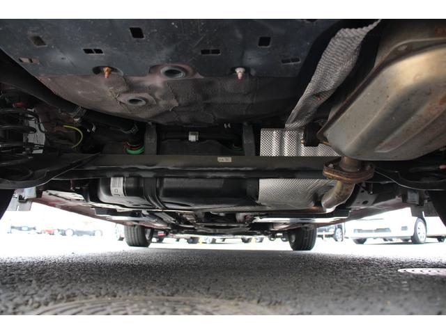 デミオ ＸＤツーリング　６ＭＴ／禁煙車／ターボ車／衝突軽減ブレーキ／ヘッドアップディスプレイ／オートクルーズコントロール／純正ＳＤナビ／バックカメラ／ＣＤ＆ＤＶＤ再生／ＵＳＢ接続／Ｂｌｕｅｔｏｏｔｈ接続／フルセグ視聴／ＥＴＣ（12枚目）