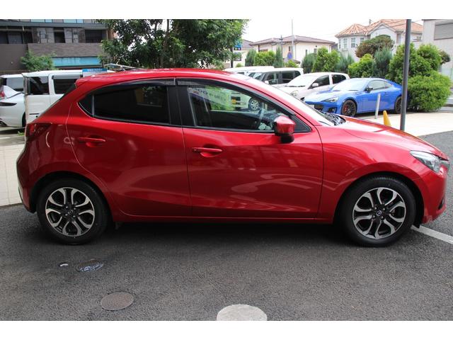 デミオ ＸＤツーリング　６ＭＴ／禁煙車／ターボ車／衝突軽減ブレーキ／ヘッドアップディスプレイ／オートクルーズコントロール／純正ＳＤナビ／バックカメラ／ＣＤ＆ＤＶＤ再生／ＵＳＢ接続／Ｂｌｕｅｔｏｏｔｈ接続／フルセグ視聴／ＥＴＣ（26枚目）