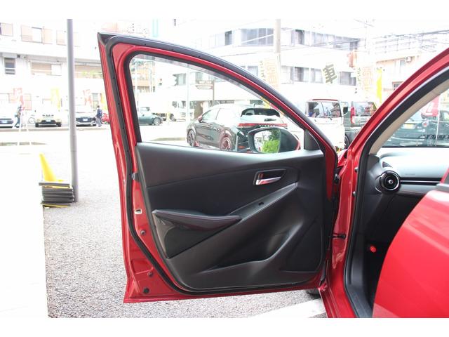 デミオ ＸＤツーリング　６ＭＴ／禁煙車／ターボ車／衝突軽減ブレーキ／ヘッドアップディスプレイ／オートクルーズコントロール／純正ＳＤナビ／バックカメラ／ＣＤ＆ＤＶＤ再生／ＵＳＢ接続／Ｂｌｕｅｔｏｏｔｈ接続／フルセグ視聴／ＥＴＣ（48枚目）