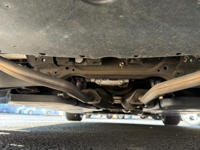 内陸使用のお車ですので下廻りのサビも少なく安心です！ご不明点やご来店のお際は是非お電話でご連絡下さい！