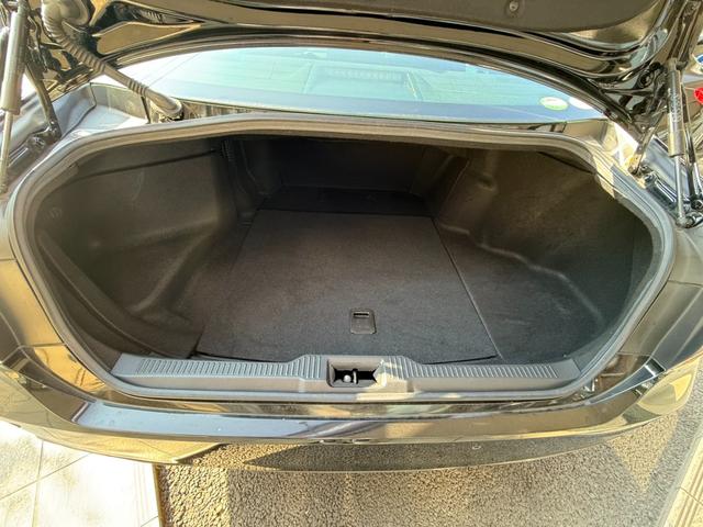 幅・奥行き共に十分なスペースを確保したトランクルームです！日常のお買い物や旅行にも対応したスペースを確保していますので是非現車を確認して下さい！
