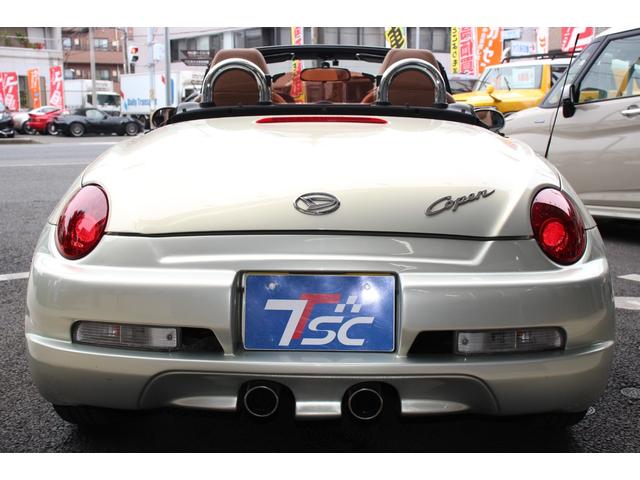 コペン タンレザーエディション　禁煙車／５ＭＴ／ターボ付き／タンレザーシート／オープン／ＣＣスポーツエアロ（Ｆ・Ｒ）／純正ＭＯＭＯウッドコンビハンドル／前席シートヒーター／社外１５インチアルミホイール／Ｂｌｕｅｔｏｏｔｈ接続／ＥＴＣ（18枚目）