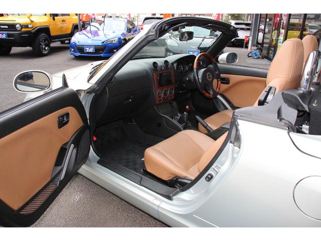 コペン タンレザーエディション　禁煙車／５ＭＴ／ターボ付き／タンレザーシート／オープン／ＣＣスポーツエアロ（Ｆ・Ｒ）／純正ＭＯＭＯウッドコンビハンドル／前席シートヒーター／社外１５インチアルミホイール／Ｂｌｕｅｔｏｏｔｈ接続／ＥＴＣ（43枚目）