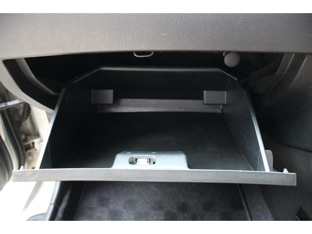 コペン タンレザーエディション　禁煙車／５ＭＴ／ターボ付き／タンレザーシート／オープン／ＣＣスポーツエアロ（Ｆ・Ｒ）／純正ＭＯＭＯウッドコンビハンドル／前席シートヒーター／社外１５インチアルミホイール／Ｂｌｕｅｔｏｏｔｈ接続／ＥＴＣ（61枚目）