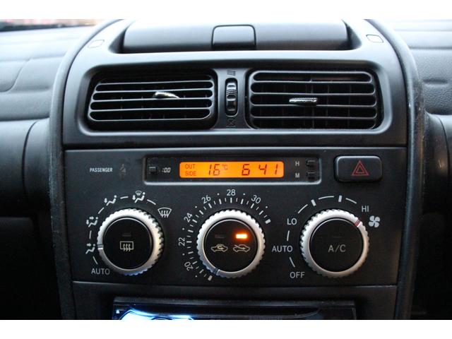 アルテッツァ ＲＳ２００　リミテッドＩＩ　後期型／タイミングベルト８５．０００キロ時交換済み／６ＭＴ車／禁煙車／ＲＳ－Ｒマフラー／リアスポイラー／トルセンＬＳＤ／ＨＩＤヘッドライト／オートライト／ＣＤ再生／ミュージックプレイヤー接続可／ＵＳＢ（56枚目）