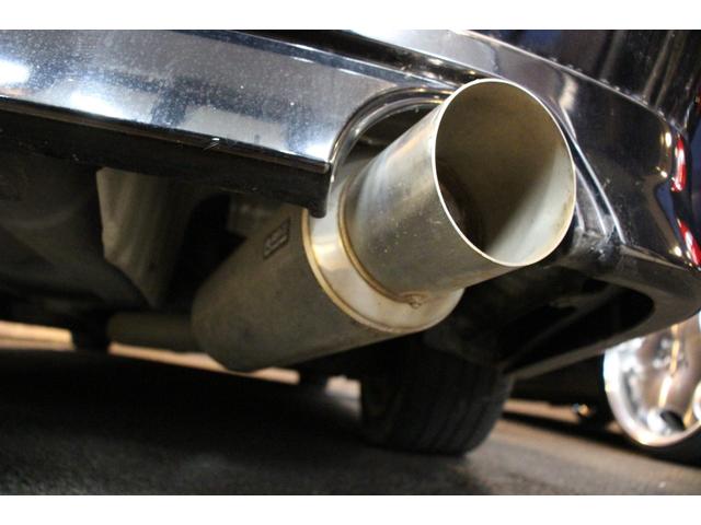 アルテッツァ ＲＳ２００　リミテッドＩＩ　後期型／タイミングベルト８５．０００キロ時交換済み／６ＭＴ車／禁煙車／ＲＳ－Ｒマフラー／リアスポイラー／トルセンＬＳＤ／ＨＩＤヘッドライト／オートライト／ＣＤ再生／ミュージックプレイヤー接続可／ＵＳＢ（68枚目）