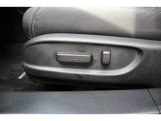 アコードハイブリッド ＥＸ　後期型／アダプティブクルーズコントロール／純正ＨＤＤホンダコネクトナビ／ホンダセンシング／Ｂｌｕｅｔｏｏｔｈ／フルセグ／ＥＴＣ２．０／ドライブレコーダー／４席シートヒーター／ＬＥＤライト（13枚目）