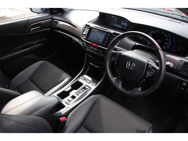 アコードハイブリッド ＥＸ　後期型／アダプティブクルーズコントロール／純正ＨＤＤホンダコネクトナビ／ホンダセンシング／Ｂｌｕｅｔｏｏｔｈ／フルセグ／ＥＴＣ２．０／ドライブレコーダー／４席シートヒーター／ＬＥＤライト（32枚目）
