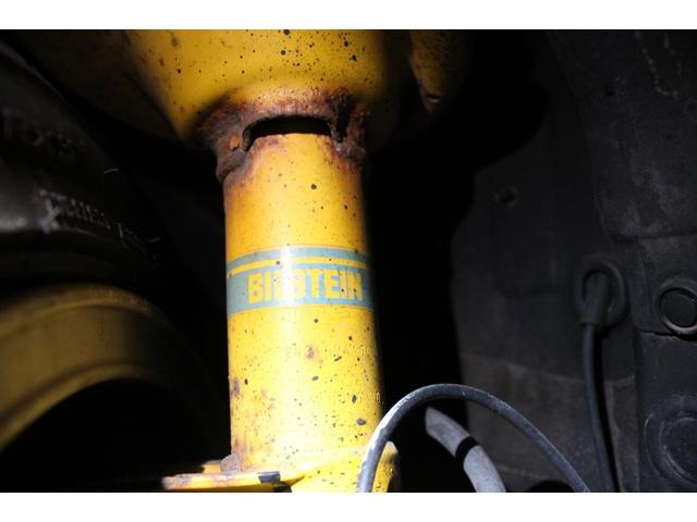 ＷＲＸ ＳＴＩ ＳＴＩ　タイプＳ　６ＭＴ／禁煙／ターボ／大型リアスポイラー／パワーシート／ハーフレザー／ＢＩＬＳＴＥＩＮ製ダンパー／ＢＲＥＭＢＯ製キャリパー／４ＷＤ／センターデフロック／ＬＥＤヘッドライト／純正１８インチアルミホイール（13枚目）