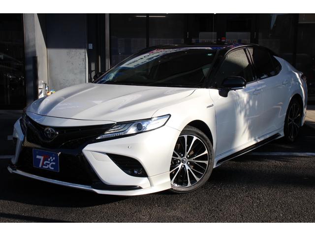 カムリ ＷＳレザーパッケージ　禁煙／セーフティセンス／２トーンカラー（ブラックルーフ＆プラチナホワイトパールマイカ）／ＪＢＬプレミアムサウンド／ブラインドスポットモニター／ＴＲＤフルエアロ／純正９インチＳＤナビ／革シート／ＥＴＣ（15枚目）