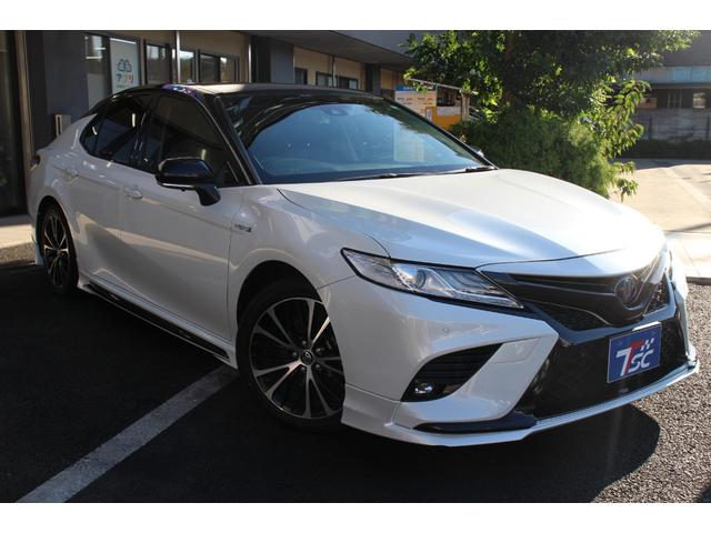 カムリ ＷＳレザーパッケージ　禁煙／セーフティセンス／２トーンカラー（ブラックルーフ＆プラチナホワイトパールマイカ）／ＪＢＬプレミアムサウンド／ブラインドスポットモニター／ＴＲＤフルエアロ／純正９インチＳＤナビ／革シート／ＥＴＣ（25枚目）