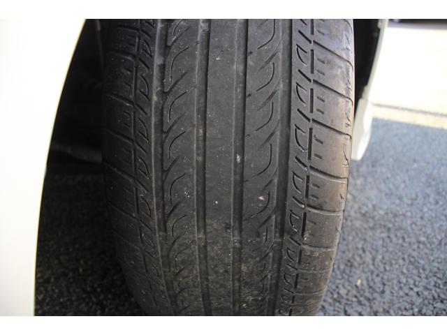 カムリ ＷＳレザーパッケージ　禁煙／セーフティセンス／２トーンカラー（ブラックルーフ＆プラチナホワイトパールマイカ）／ＪＢＬプレミアムサウンド／ブラインドスポットモニター／ＴＲＤフルエアロ／純正９インチＳＤナビ／革シート／ＥＴＣ（36枚目）