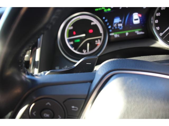 カムリ ＷＳレザーパッケージ　禁煙／セーフティセンス／２トーンカラー（ブラックルーフ＆プラチナホワイトパールマイカ）／ＪＢＬプレミアムサウンド／ブラインドスポットモニター／ＴＲＤフルエアロ／純正９インチＳＤナビ／革シート／ＥＴＣ（62枚目）