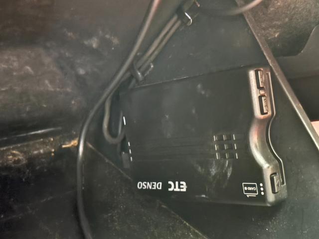 【ＥＴＣ車載器】ＥＴＣ付きですので、高速道路走行時は料金所をスムーズに通行できます！割引がある区間もありお得ですよ☆