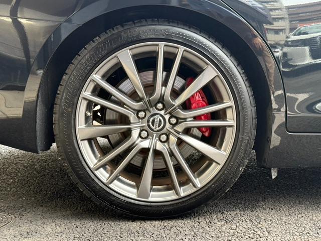 スカイライン ４００Ｒ　禁煙車／全方位運転支援システム／アラウンドビューモニター／純正ナビ／フルセグ／ドラレコ／Ｂｌｕｅｔｏｏｔｈ／シートヒーター／パワーシート／ダイヤキルティング本革シート／専用レッドブレーキキャリパー／（38枚目）