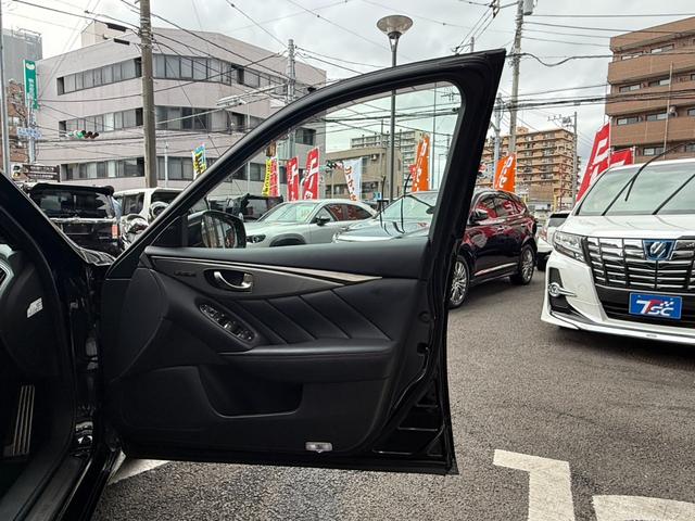 スカイライン ４００Ｒ　禁煙車／全方位運転支援システム／アラウンドビューモニター／純正ナビ／フルセグ／ドラレコ／Ｂｌｕｅｔｏｏｔｈ／シートヒーター／パワーシート／ダイヤキルティング本革シート／専用レッドブレーキキャリパー／（41枚目）