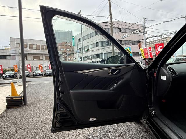 スカイライン ４００Ｒ　禁煙車／全方位運転支援システム／アラウンドビューモニター／純正ナビ／フルセグ／ドラレコ／Ｂｌｕｅｔｏｏｔｈ／シートヒーター／パワーシート／ダイヤキルティング本革シート／専用レッドブレーキキャリパー／（44枚目）