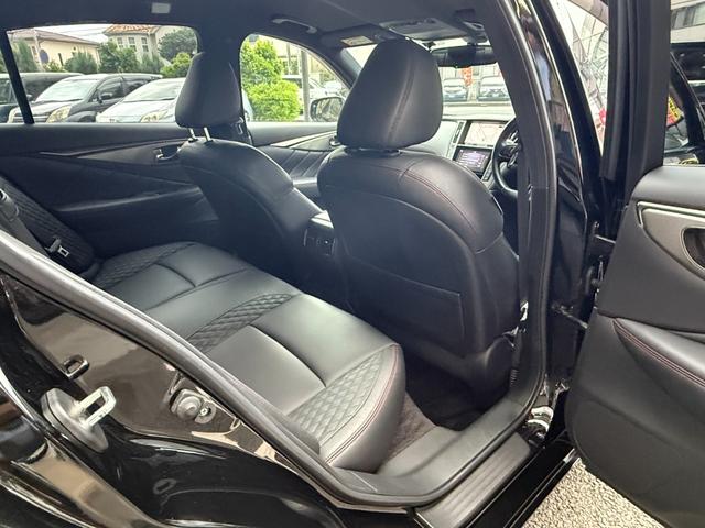 スカイライン ４００Ｒ　禁煙車／全方位運転支援システム／アラウンドビューモニター／純正ナビ／フルセグ／ドラレコ／Ｂｌｕｅｔｏｏｔｈ／シートヒーター／パワーシート／ダイヤキルティング本革シート／専用レッドブレーキキャリパー／（46枚目）