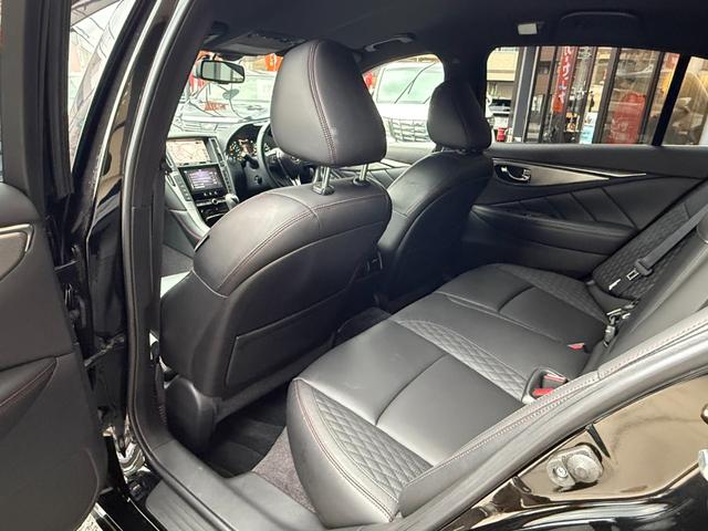 スカイライン ４００Ｒ　禁煙車／全方位運転支援システム／アラウンドビューモニター／純正ナビ／フルセグ／ドラレコ／Ｂｌｕｅｔｏｏｔｈ／シートヒーター／パワーシート／ダイヤキルティング本革シート／専用レッドブレーキキャリパー／（47枚目）