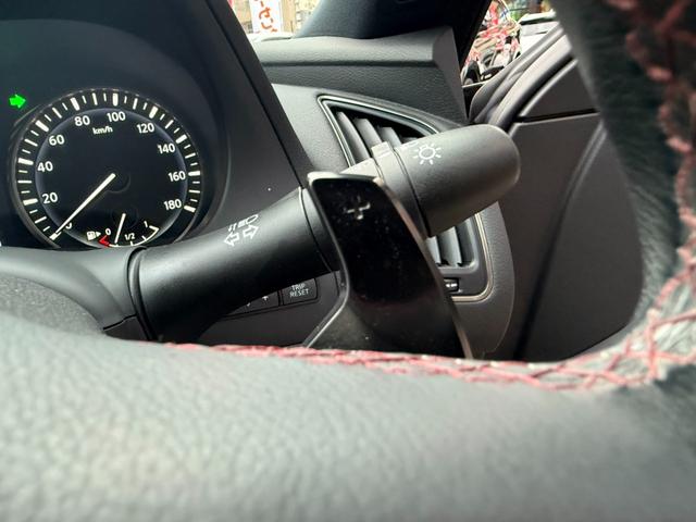 スカイライン ４００Ｒ　禁煙車／全方位運転支援システム／アラウンドビューモニター／純正ナビ／フルセグ／ドラレコ／Ｂｌｕｅｔｏｏｔｈ／シートヒーター／パワーシート／ダイヤキルティング本革シート／専用レッドブレーキキャリパー／（54枚目）